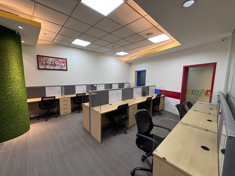Team Area, spaze-itech-park Commercial Office Space 3648 Sq.Ft. In Sector 49 Gurgaon 9633077