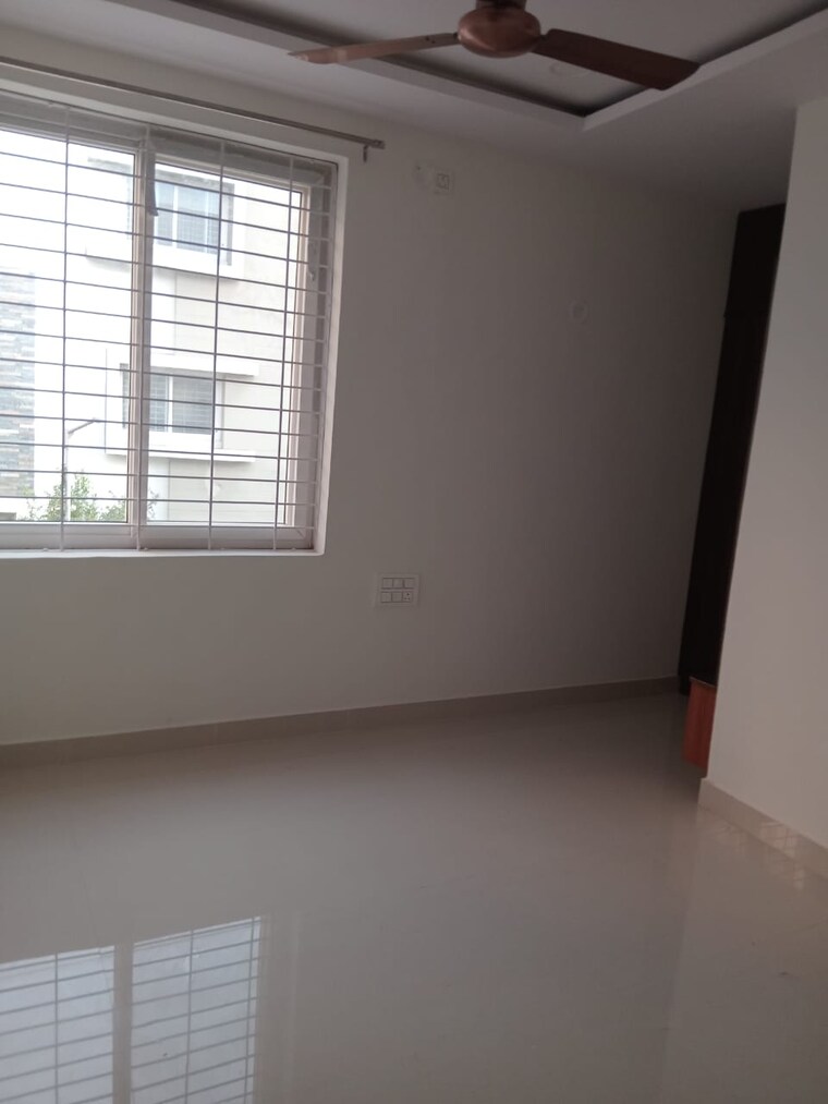 Room, lb nagar 3 Bedroom 1600 Sq.Ft. Builder Floor In Lb Nagar Hyderabad 9633089