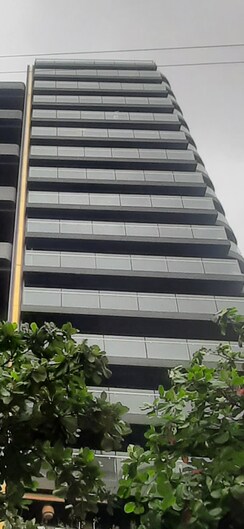 4 BHK + Servant Room Apartment For Sale in Brand Newbuilding