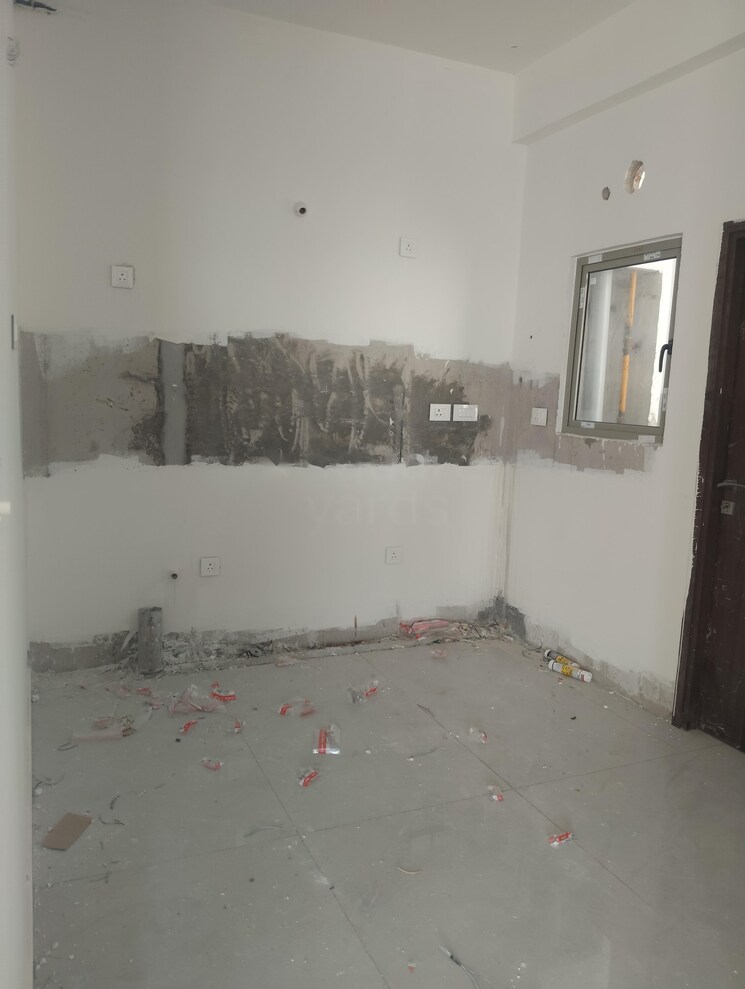 Room, hallmark-treasor 3 Bedroom 1236 Sq.Ft. Apartment In Narsingi Hyderabad 9633187