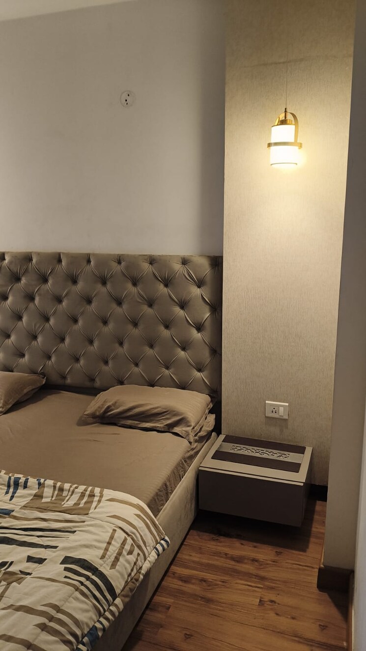 Bedroom, sector 7 3 Bedroom 350 Sq.Yd. Independent House In Sector 7 Panchkula 9633190