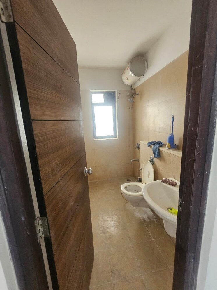 Bathroom, ashok-meadows 3 Bedroom 1050 Sq.Ft. Apartment In Hinjewadi Pune 9633357