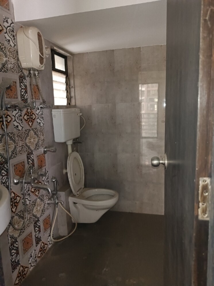 Bathroom, poonam-park-view 2 Bedroom 473 Sq.Ft. Apartment In Virar West Palghar 9633413