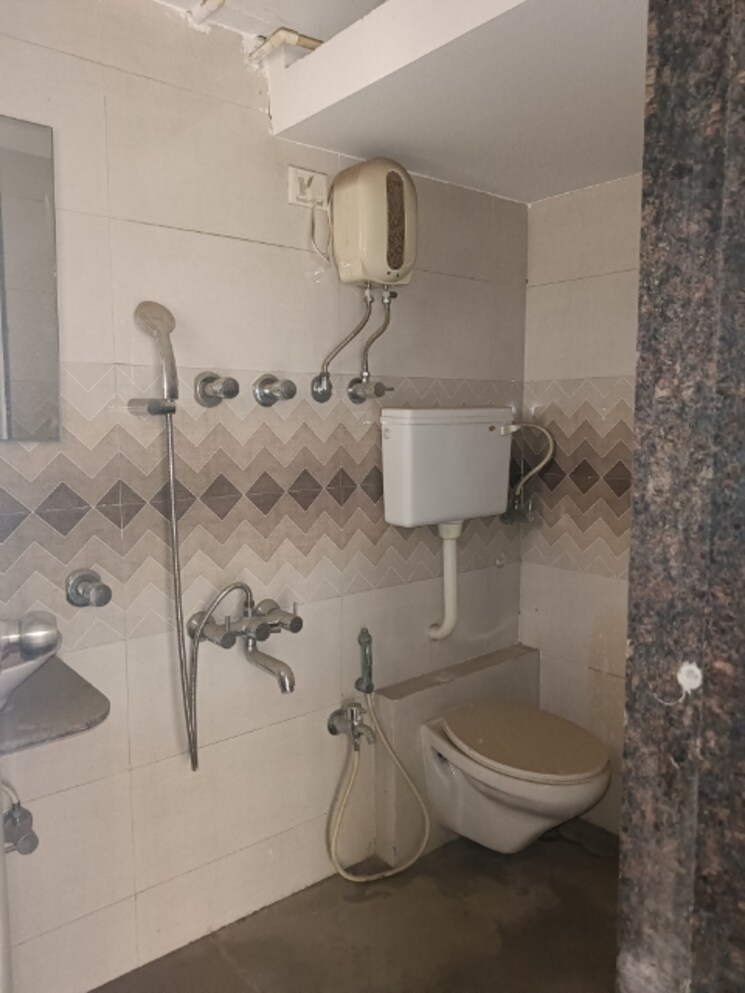 Bathroom, poonam-park-view 2 Bedroom 473 Sq.Ft. Apartment In Virar West Palghar 9633413