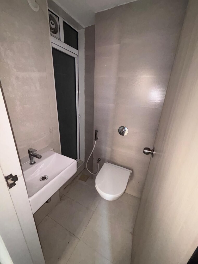 Bathroom, ashar-edge 1 Bedroom 426 Sq.Ft. Apartment In Pokhran Road No Two Thane 9633406