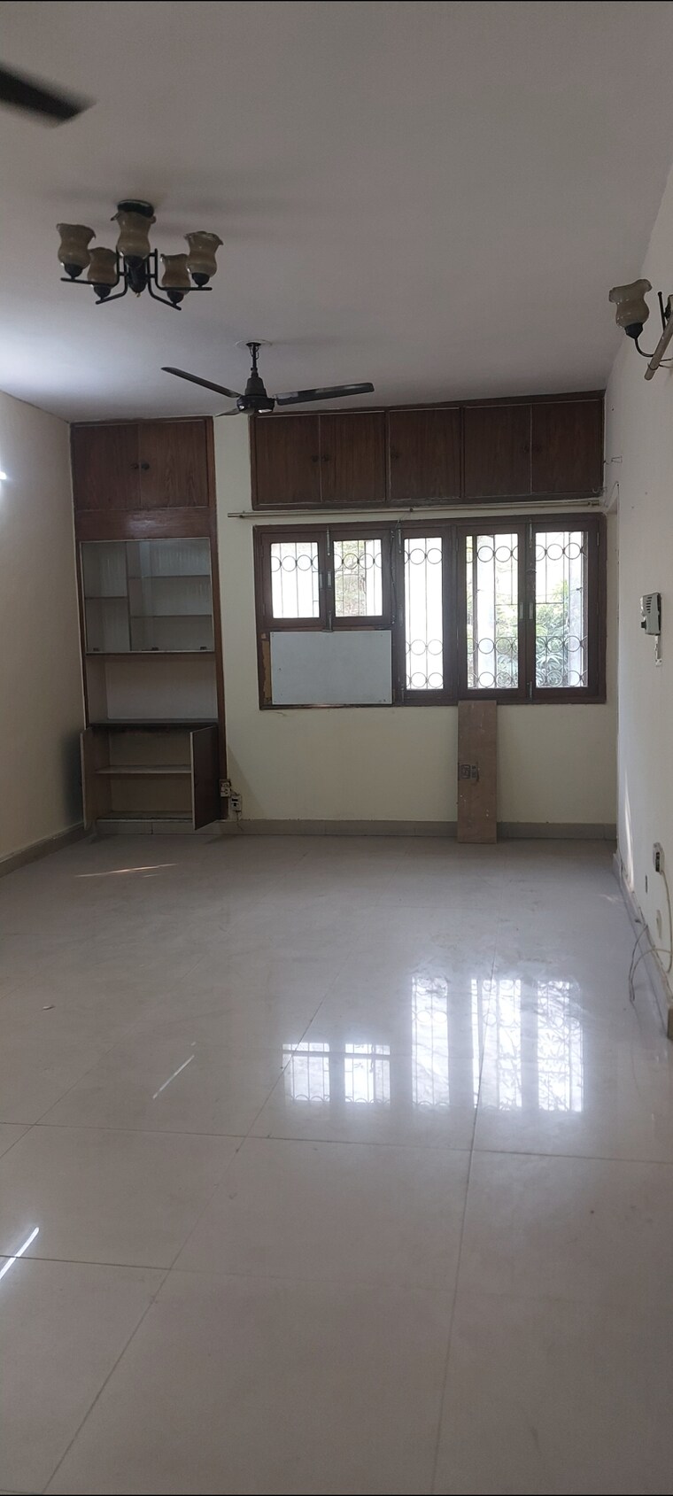 Room, sarita-vihar-pocket-g-rwa 2 Bedroom 1000 Sq.Ft. Apartment In Sarita Vihar Delhi 9633409