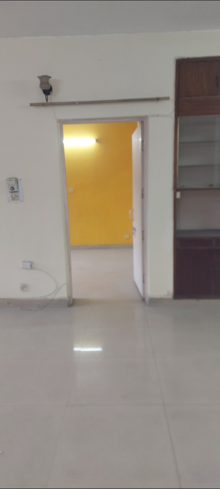 Bathroom, sarita-vihar-pocket-g-rwa 2 Bedroom 1000 Sq.Ft. Apartment In Sarita Vihar Delhi 9633409