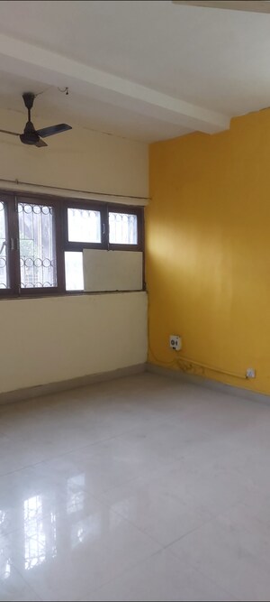 Room in 2 BHK Apartment at Sarita Vihar Pocket-G RWA, Sarita Vihar – for Rent