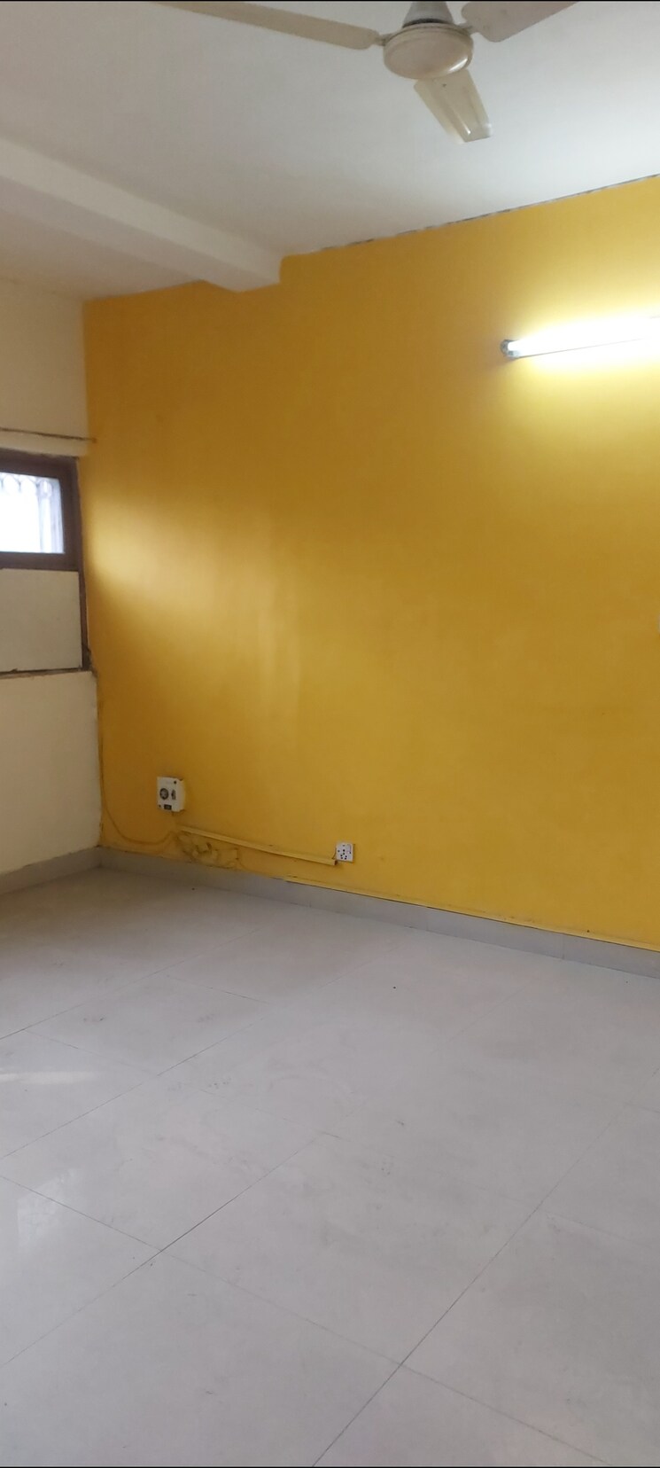 Room, sarita-vihar-pocket-g-rwa 2 Bedroom 1000 Sq.Ft. Apartment In Sarita Vihar Delhi 9633409