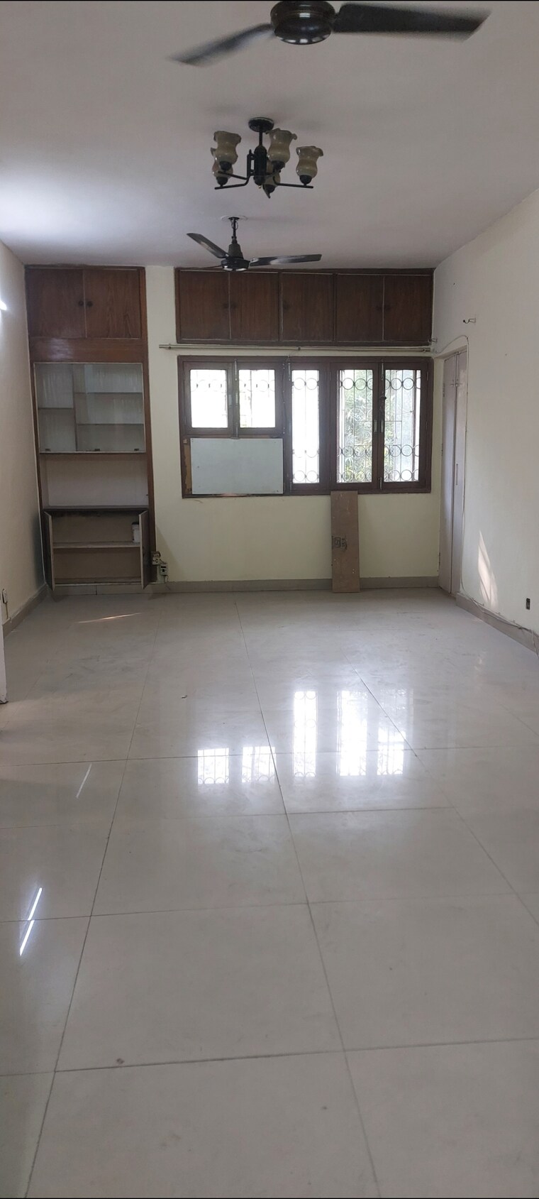 Room, sarita-vihar-pocket-g-rwa 2 Bedroom 1000 Sq.Ft. Apartment In Sarita Vihar Delhi 9633409