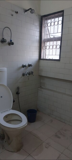 Bathroom in 2 BHK Apartment at Sarita Vihar Pocket-G RWA, Sarita Vihar – for Rent