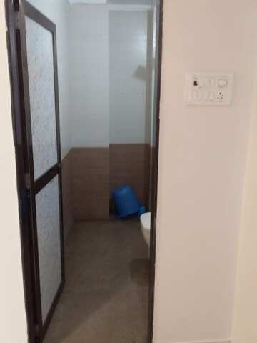 Furnished Amenities in 2 BHK Apartment at Neptune Society Vashi, Vashi Sector 4 – for Rent