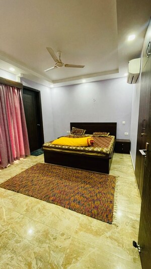  Pg For Rent in Viraj Khand