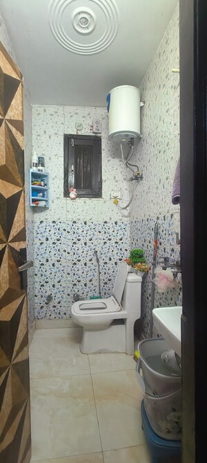 Bathroom in 2 BHK Builder Floor at Rohini Sector 16 – for Sale