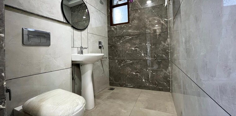 Attached Bathroom, the-suman-marvelous 3 Bedroom 1745 Sq.Ft. Apartment In Ramgarh Bhudda Zirakpur 9633602
