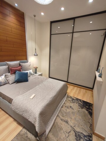 Team Area in 2 BHK Builder Floor at Godrej Bayview Vashi, Vashi Sector 9 – for Sale