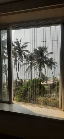 4 BHK + Servant Room Apartment For Sale in Sea Touch