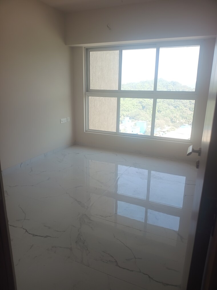 Room, jp-north-barcelona 3 Bedroom 1007 Sq.Ft. Apartment In Mira Road Thane 9633896