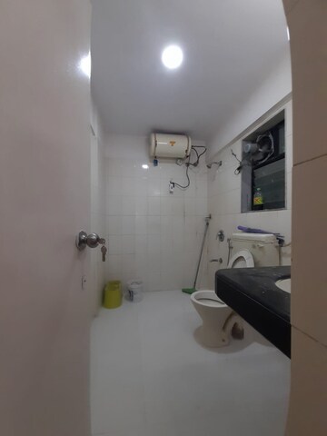 Master Bedroom in 4 BHK Apartment at Lake View, Aarey Colony – for Rent