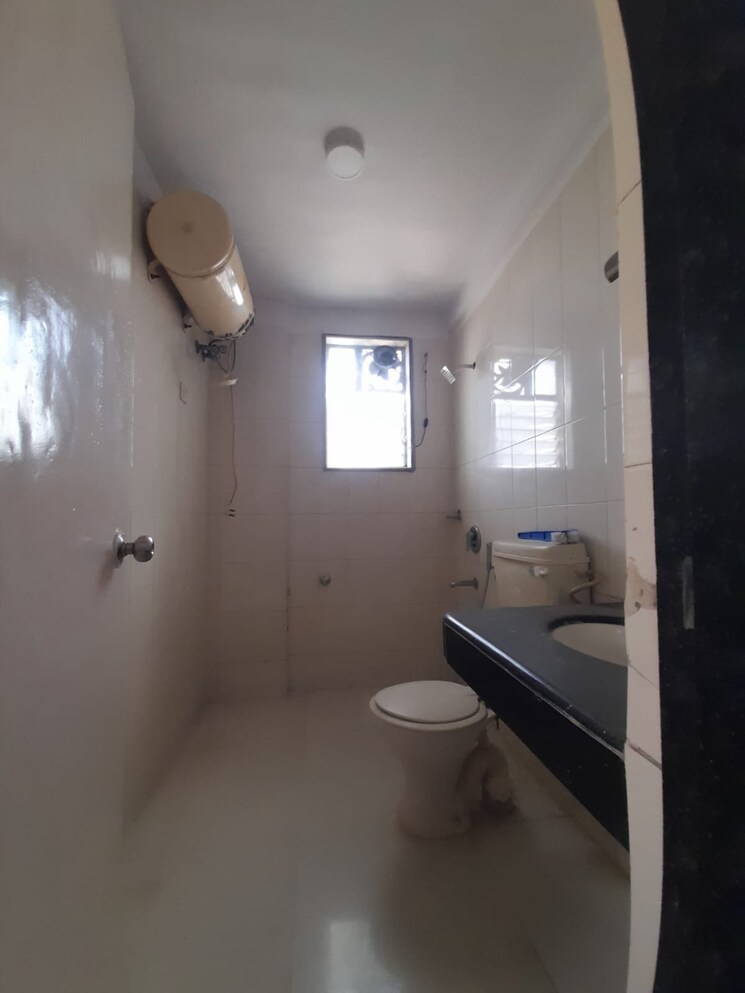 Bathroom, lake-view 4 Bedroom 1450 Sq.Ft. Apartment In Aarey Colony Mumbai 9633897