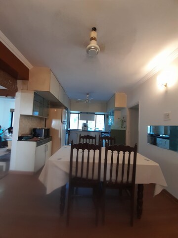 Living Room in 4 BHK Apartment at Lake View, Aarey Colony – for Rent