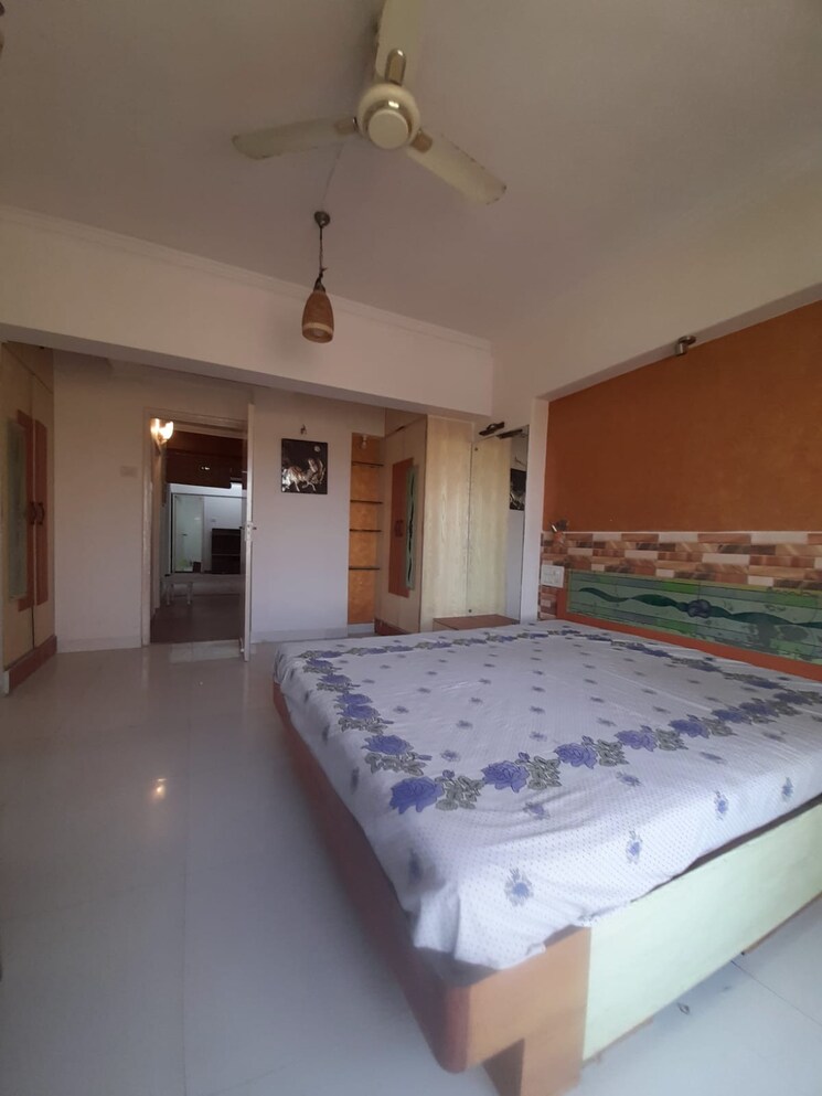 Bedroom, lake-view 4 Bedroom 1450 Sq.Ft. Apartment In Aarey Colony Mumbai 9633897