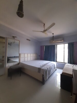 Bedroom in 4 BHK Apartment at Lake View, Aarey Colony – for Rent