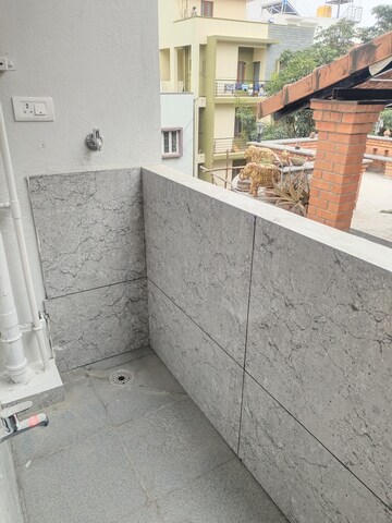 Balcony in 2 BHK Apartment at Reliable Layout – for Rent