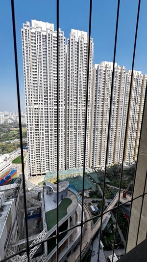 2 BHK Apartment For Rent in Raymond Ten X Habitat, Pokhran Road No Two