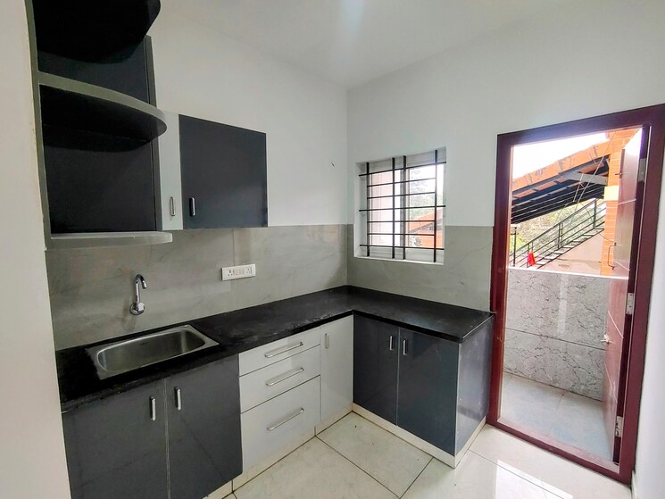 Kitchen, reliable layout 2 Bedroom 950 Sq.Ft. Apartment In Reliable Layout Bangalore 9633931