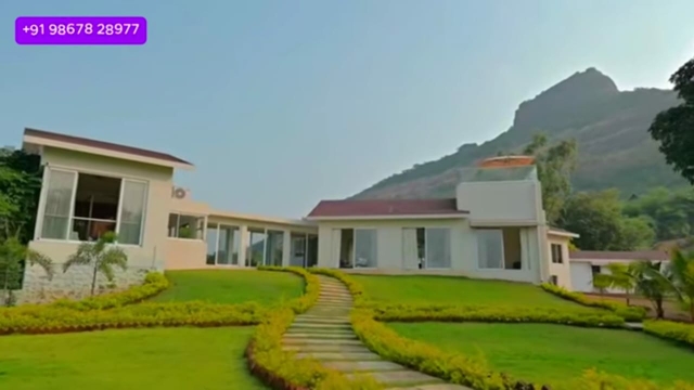 4 BHK + Servant Room 5000 Sq.Ft. Villa in Mittal Ruia Park