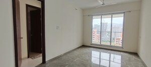 Room in 3 BHK Apartment at Raj Tattva, Kapur Bawdi – for Rent