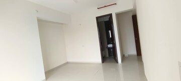 Room in 3 BHK Apartment at Raj Tattva, Kapur Bawdi – for Rent