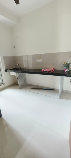 Furnished Amenities in 4 BHK Apartment at Raj Tattva, Kapur Bawdi – for Rent