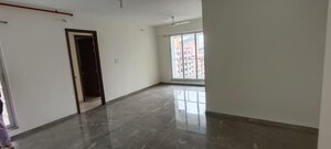 Room in 4 BHK Apartment at Raj Tattva, Kapur Bawdi – for Rent