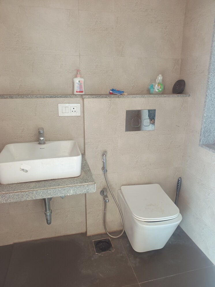 Bathroom, dynamix-avanya 1 Bedroom 398 Sq.Ft. Apartment In Dahisar East Mumbai 9634073