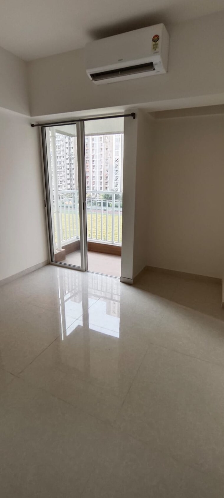 Room, lodha-amara 2 Bedroom 672 Sq.Ft. Apartment In Kolshet Road Thane 9634091