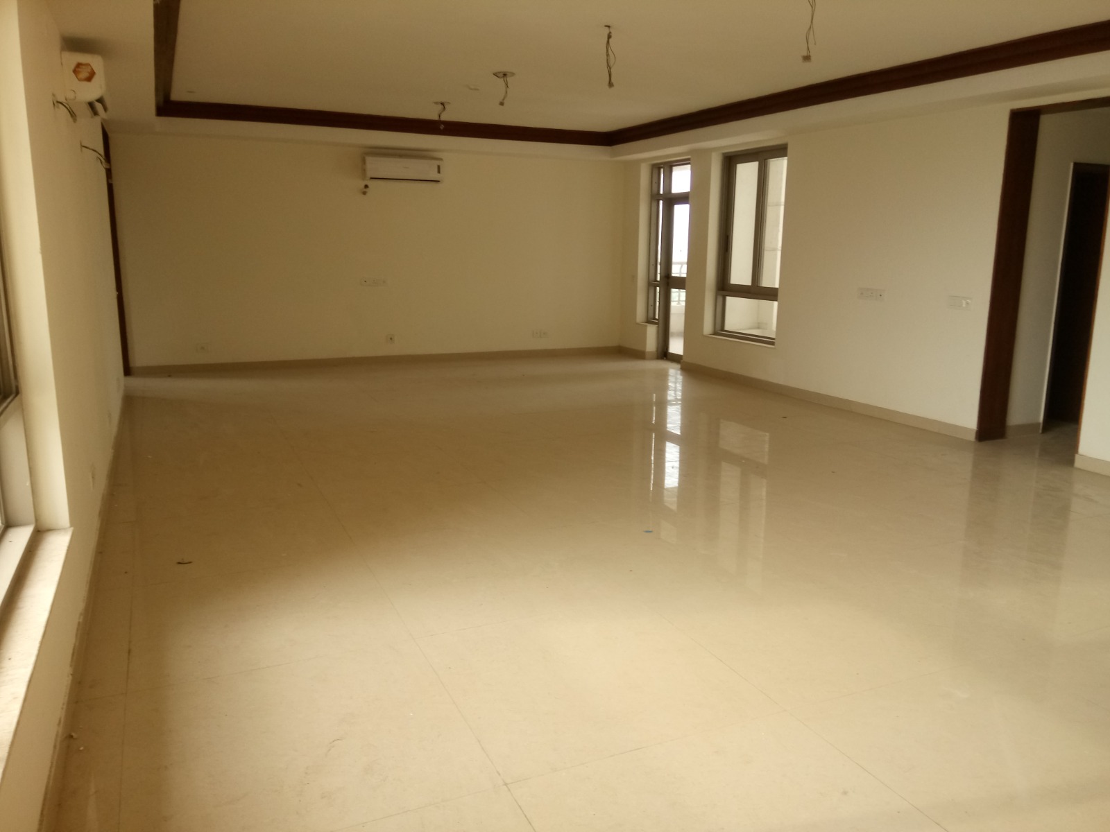 3 BHK + Extra Room Apartment For Sale in Jaypee Kensington Park Plot