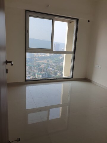 Room in 2 BHK Apartment at Ashar Axis, Majiwada – for Rent