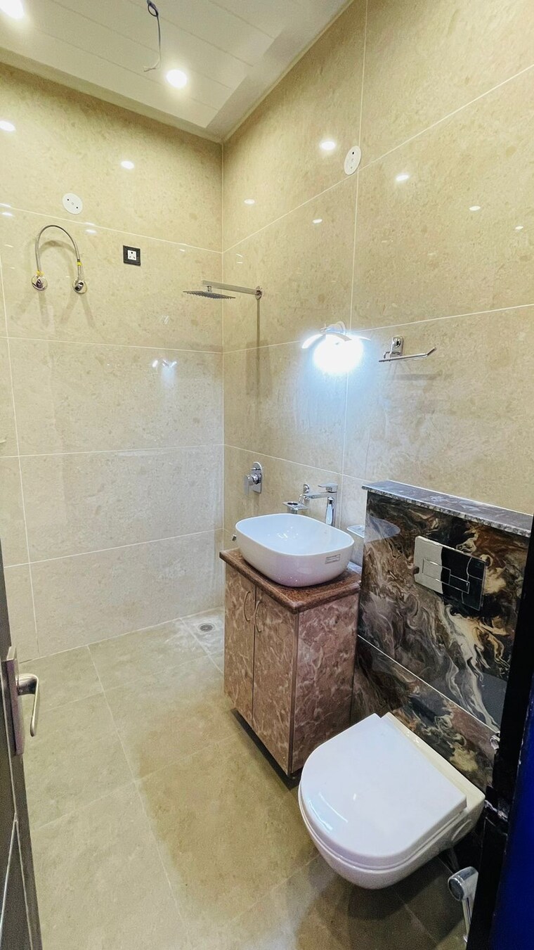 Bathroom, gms road 3 Bedroom 2510 Sq.Ft. Independent House In Gms Road Dehradun 9634128