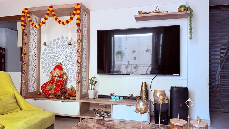 Living Room, mahagun-mirabella 3 Bedroom 1880 Sq.Ft. Apartment In Sector 79 Noida 9634163