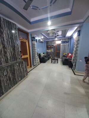 Room in 3 BHK Apartment at Dwarka – for Rent