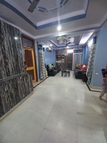 Room in 3 BHK Apartment at Dwarka – for Rent