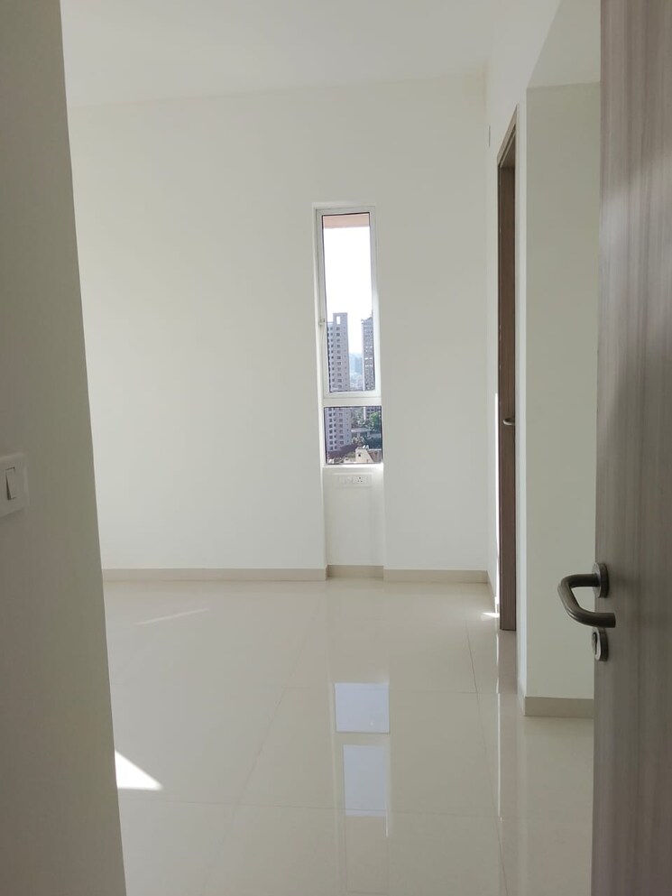 Bathroom, wadhwa-tw-gardens 2 Bedroom 624 Sq.Ft. Apartment In Kandivali East Mumbai 9634328