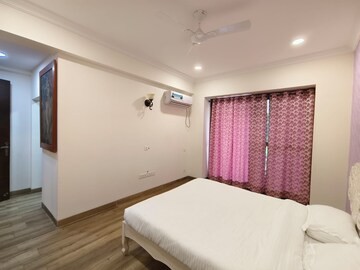 Bedroom in 3 BHK Apartment at Jaypee Kalypso Court, Sector 128 – for Sale