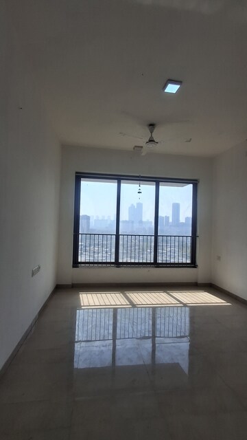1 BHK Apartment For Rent in Mahindra Roots, Kandivali East