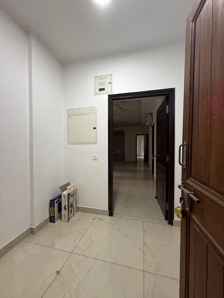 Room, gaur-atulyam 3 Bedroom 1300 Sq.Ft. Apartment In Omicron I Greater Noida Greater Noida 9634500
