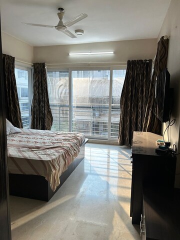 Bedroom in 3 BHK Apartment at Laxmi Niwas Khar West, Khar West – for Rent