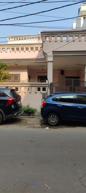 Parking in 4 BHK Independent House at Civil Lines – for Sale