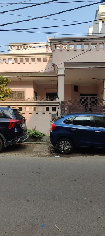 Parking in 4 BHK Independent House at Civil Lines – for Sale